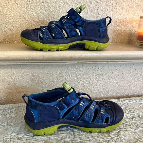 Keen Kids Newport H2 Sandals Kids Size 12 Outdoor Drawstring Wahsable - Picture 2 of 12
